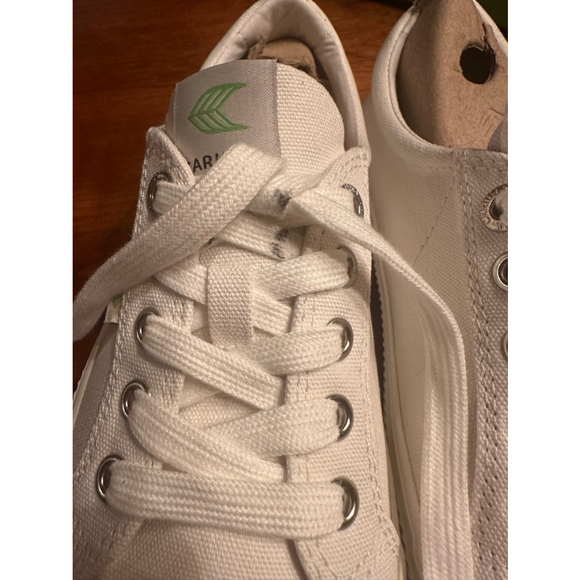 NWT Women’s Cariuma OCA Low Top Off White Canvas Sneaker 8 - Picture 9 of 12